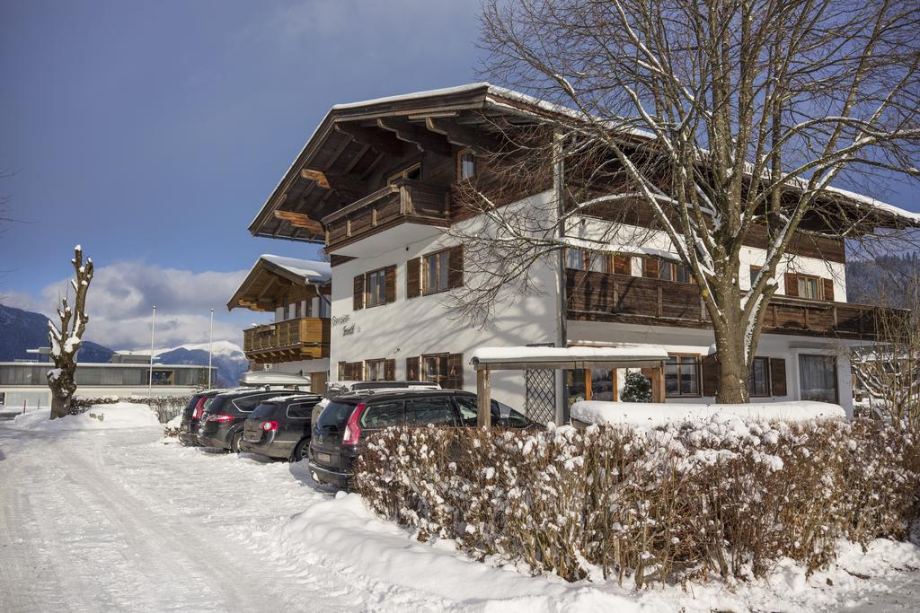 Bed And Breakfast Pension Foidl Oberndorf in Tirol Bagian luar foto